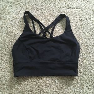 Lululemon Free To Be Serene Long Line D cup size 6